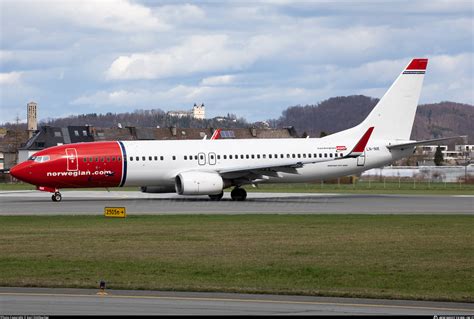 LN NIK Norwegian Air Shuttle AOC Boeing 737 8FZ WL Photo By Karl