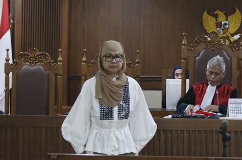 Karen Jalani Sidang Pledoi