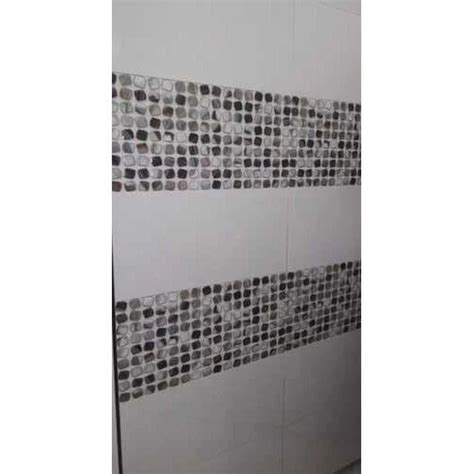 Glossy Ceramic Wall Bathroom Tiles Size 2x2 Feet 600x600 Mm At Rs 25