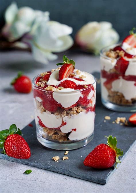 Erdbeer Dessert Im Glas Schnell Einfach Elavegan