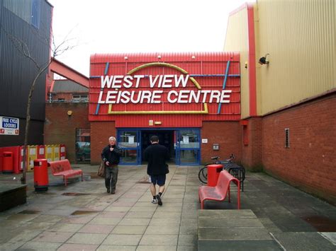 West View Leisure Centre © Keith Wright Cc By Sa20 Geograph