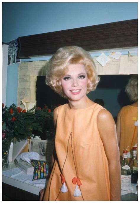 Ruta Lee