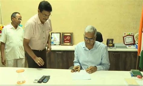 Manoj Ahuja Takes Charge As Odisha Chief Secy