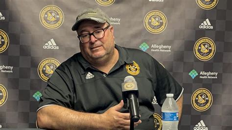 Adding To His Impressive Resume Riverhounds Bob Lilley Earns Usl Championship Coach Of The