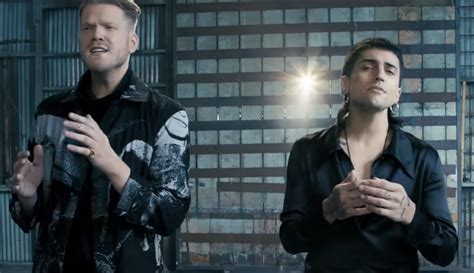 Pentatonix Performs Soaring Cover of ‘Sound Of Silence’ By Simon & Garfunkel