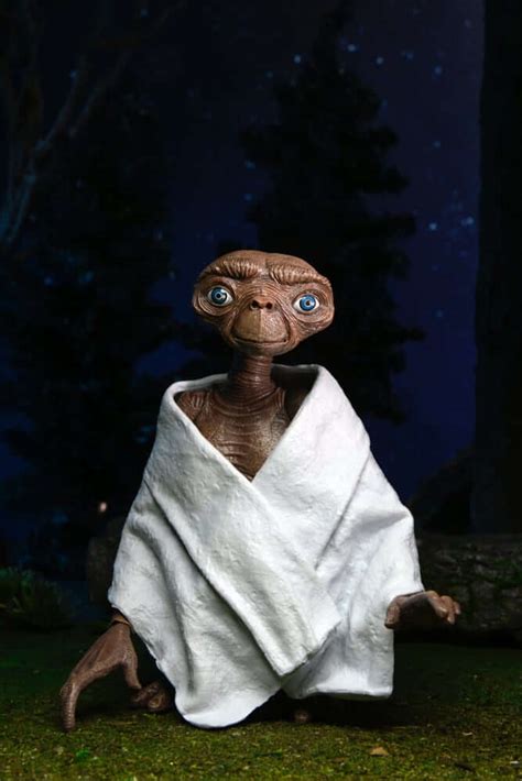 Et The Extra Terrestrial 40th Anniversary Scale Action Figure