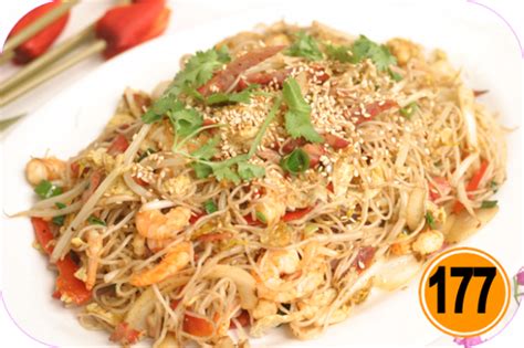 Singapore Style Fried Egg Noodles/Vermicelli – Hoa Tran