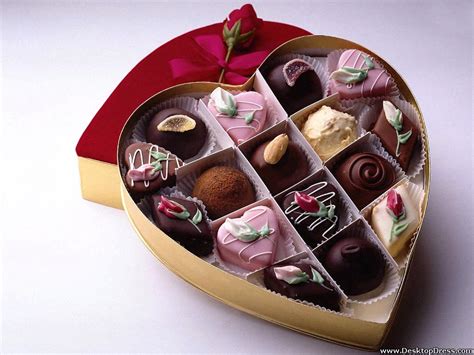 Desktop Wallpapers » Other Backgrounds » Heart Shape Chocolates » www ...