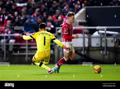 Bristol City S Tommy Conway Rounds West Ham United Goalkeeper Lukasz