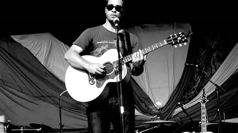 Amos Lee Keep It Loose Keep It Tight Live At Bonnaroo 2011 Youtube