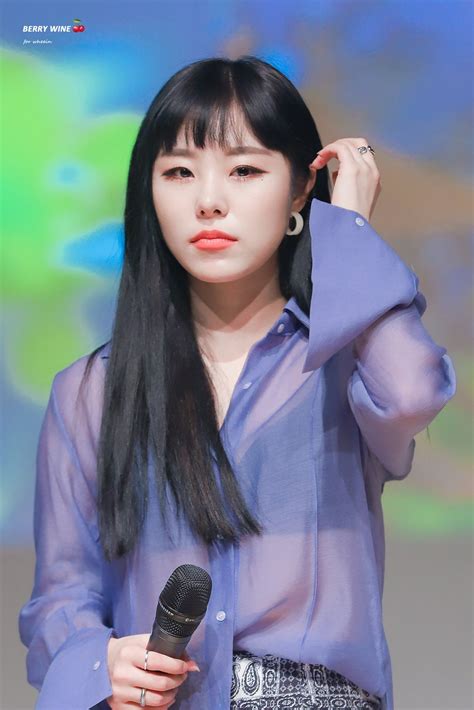 P A N Working On Commissions On Twitter Yongsun Wheein