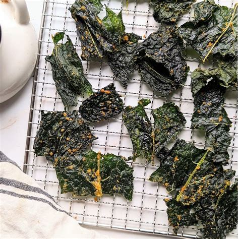 Dehydrated Kale Chips Recipe The Herbeevore