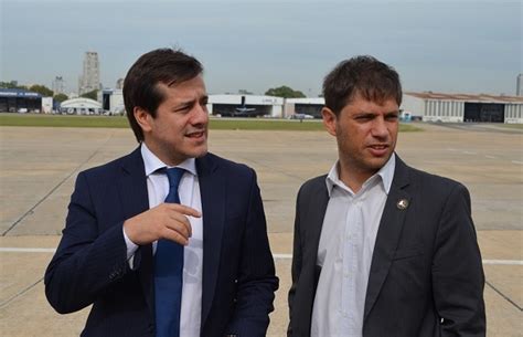 Recalde Y Kicillof Recibieron Un Nuevo Boeing 737 800 El Avión Número