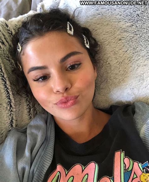 Natalie Jayne Roser Beautiful Paris Celebrity Couple Winter Posing Hot Bikini Babe Photoshoot