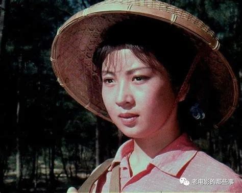 45年后，老电影《海霞》演员今昔照，5位美女已老，多位老戏骨已去世