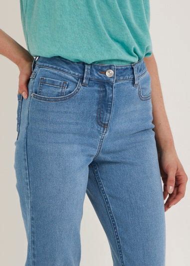 Grace Light Wash Straight Fit Jeans Matalan