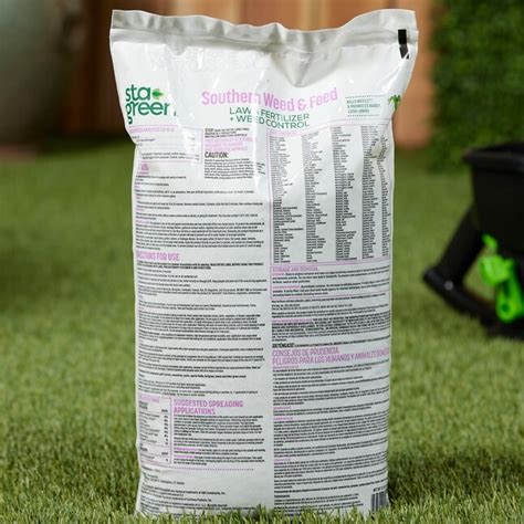 Sta Green Southern Weed And Feed 12 Lb 4000 Sq Ft 22 0 4 Weed And Feed Fertilizer In The Lawn