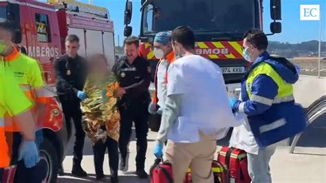 Una Mujer Se Precipit Al Agua En La D Rsena Del Acuario El Comercio