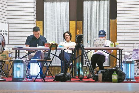 國會外青鳥鬥藍鷹覆議案表決大戰 山雨欲來 國會改革案覆議 要聞 聯合新聞網