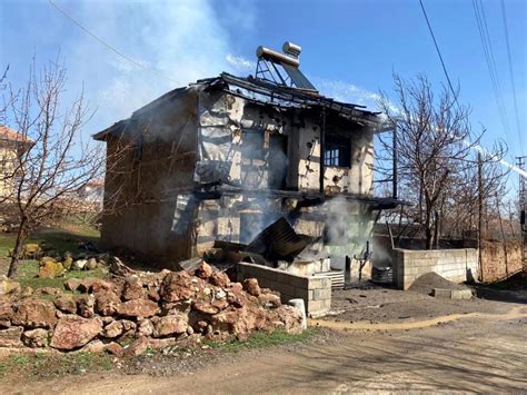 Yozgat Ta Katl Bina Alevlere Teslim Oldu Son Dakika