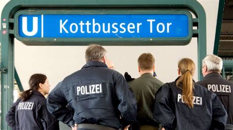 Mit Messer ins Herz gestochen Zwei Männer wegen heimtückischen Mordes