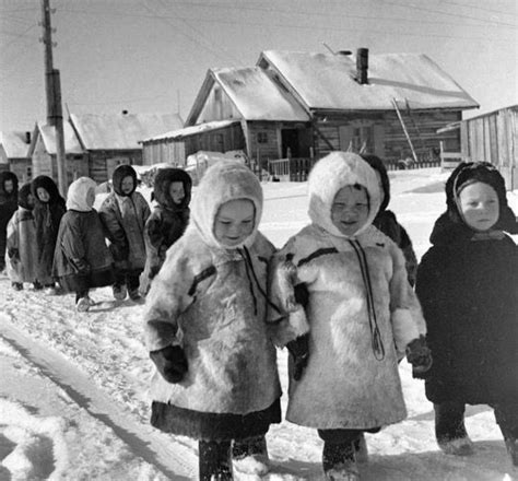 Pin by Vi on Дети СССР — Children of the USSR | Vintage photography ...