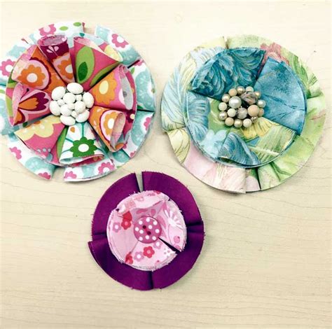 2 Easy Fabric Flowers To Make Your Quilts Sensational