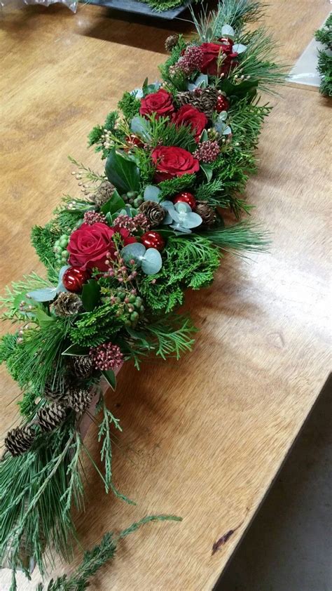 Bloemstuk Kerst Christmas Floral Arrangements Christmas Arrangements