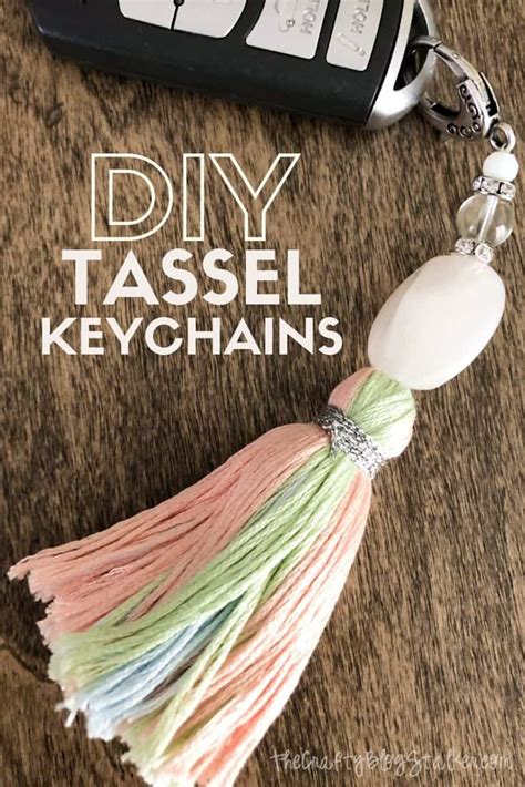 How To Make A Diy Tassel Keychain The Crafty Blog Stalker