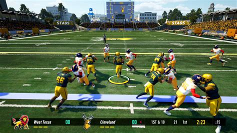 Madden NFL Rival Maximum Football Goes Free-to-Play on PS5, PS4 | Push ...