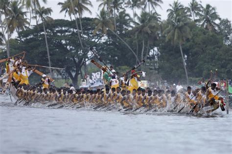 Kerala Snake Boat Race - Action On Backwaters - Inditales