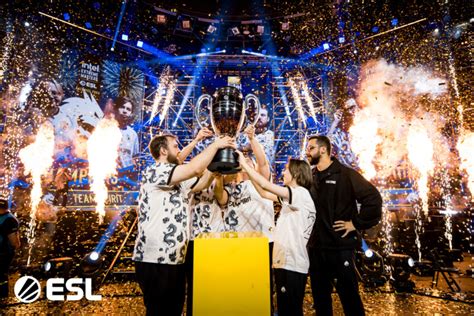 Final da IEM Katowice 2024 teve pico de quase 1 milhão de espectadores