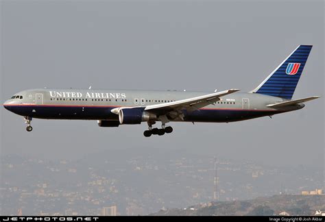 N664UA Boeing 767 322 ER United Airlines Josh Akbar JetPhotos