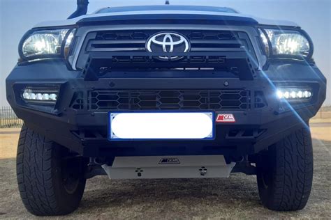 Toyota Hilux legend 50 Pegasus bikini bumper – BAMBOO SANDS 4×4 ACCESSORIES