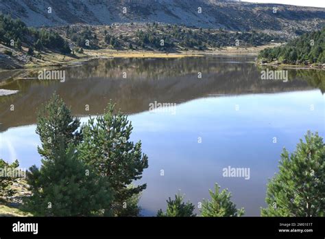 Laguna Larga Parque Natural De Las Lagunas Glaciares De Neila Burgos