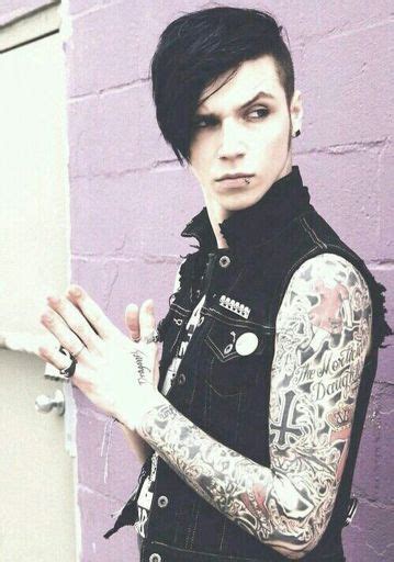 Andy Biersack Wiki Emos Scene Góticos Raros Amino Amino