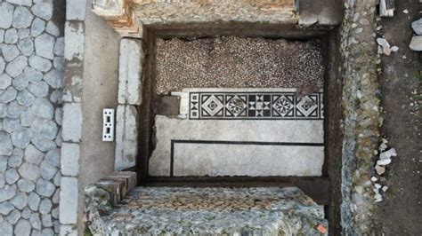 Abandoned mosaic flooring found at Roman Pompeii