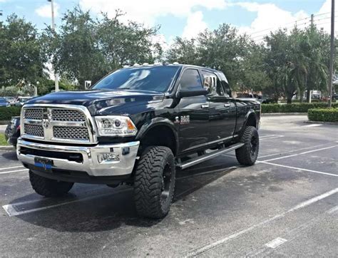 Dodge Ram Dually Lifted