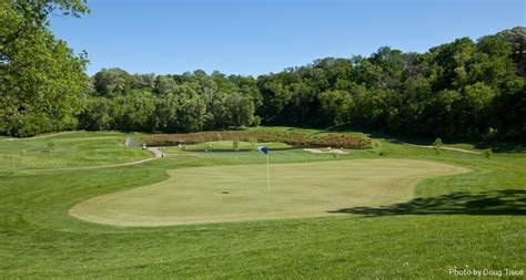 Welome To The Redwood Falls Golf Club