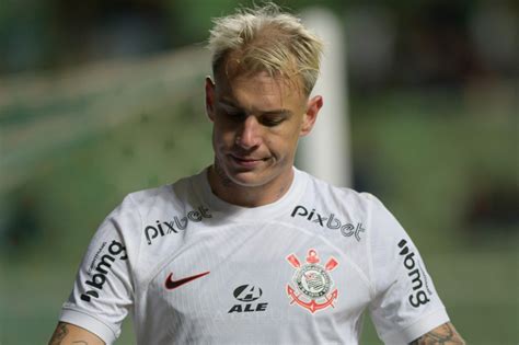 Sa Da De R Ger Guedes Do Corinthians Criticada Por Medalh O Para