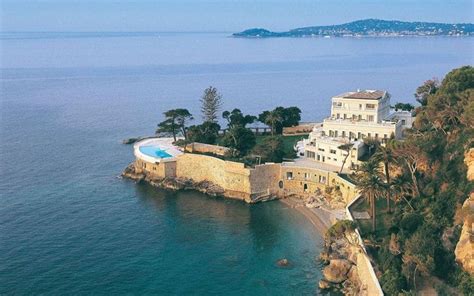 An expert guide to the best French Riviera beach hotels, including the ...