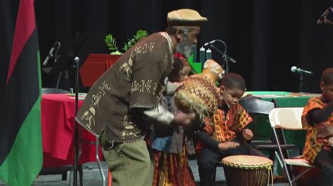 Chicago S DuSable Black History Museum Celebrates Kwanzaa YouTube