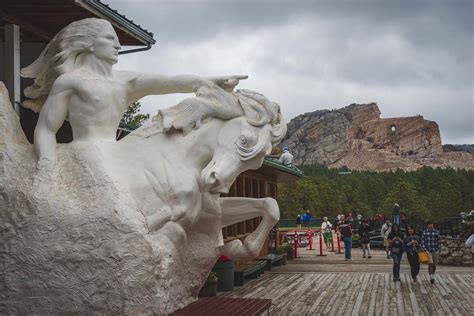 Visit The Crazy Horse Memorial of South Dakota - The Planet D