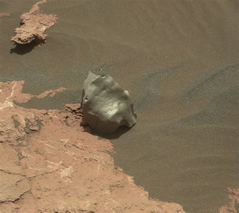 Weird Mars Rock Spied by Curiosity Rover Is Probably a Meteorite | Space