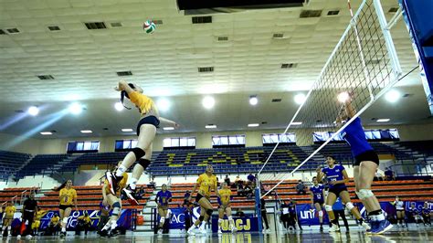 Invictos Tigres En Voleibol De Sala Vida Universitaria Universidad