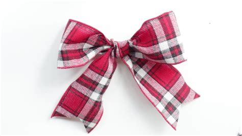 How To Make A Christmas Bow With Wired Ribbon