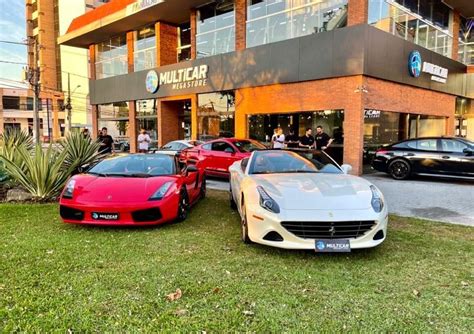 Ferrari Porsche Mega Evento De Ricos Do Es Ter Desfile De Carros De Luxo