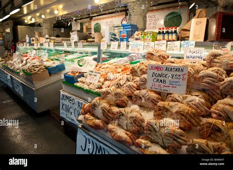 Seattle fish market hi-res stock photography and images - Alamy