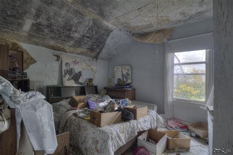 Bedroom Inside An Abandoned House In Rural Ontario [5199 X 346] [oc