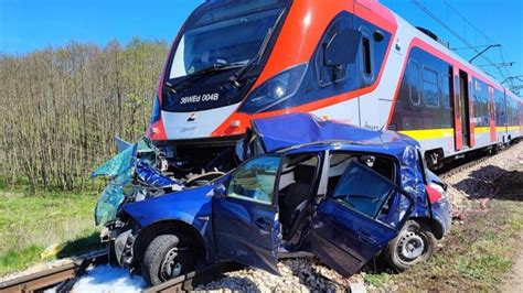 Tragiczny Wypadek Na Przeje Dzie Kolejowym Nie Yje Kobieta I